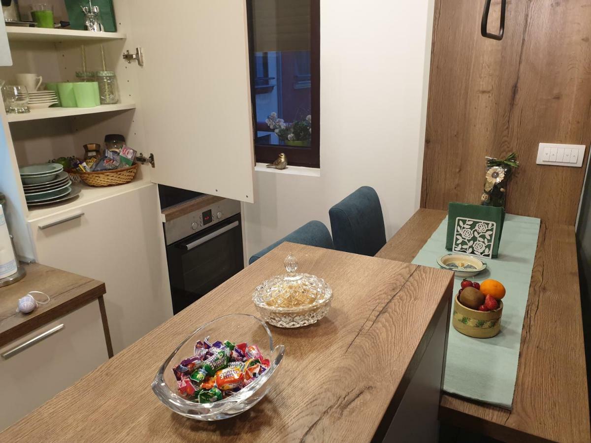 Lux Apartman Čačak מראה חיצוני תמונה