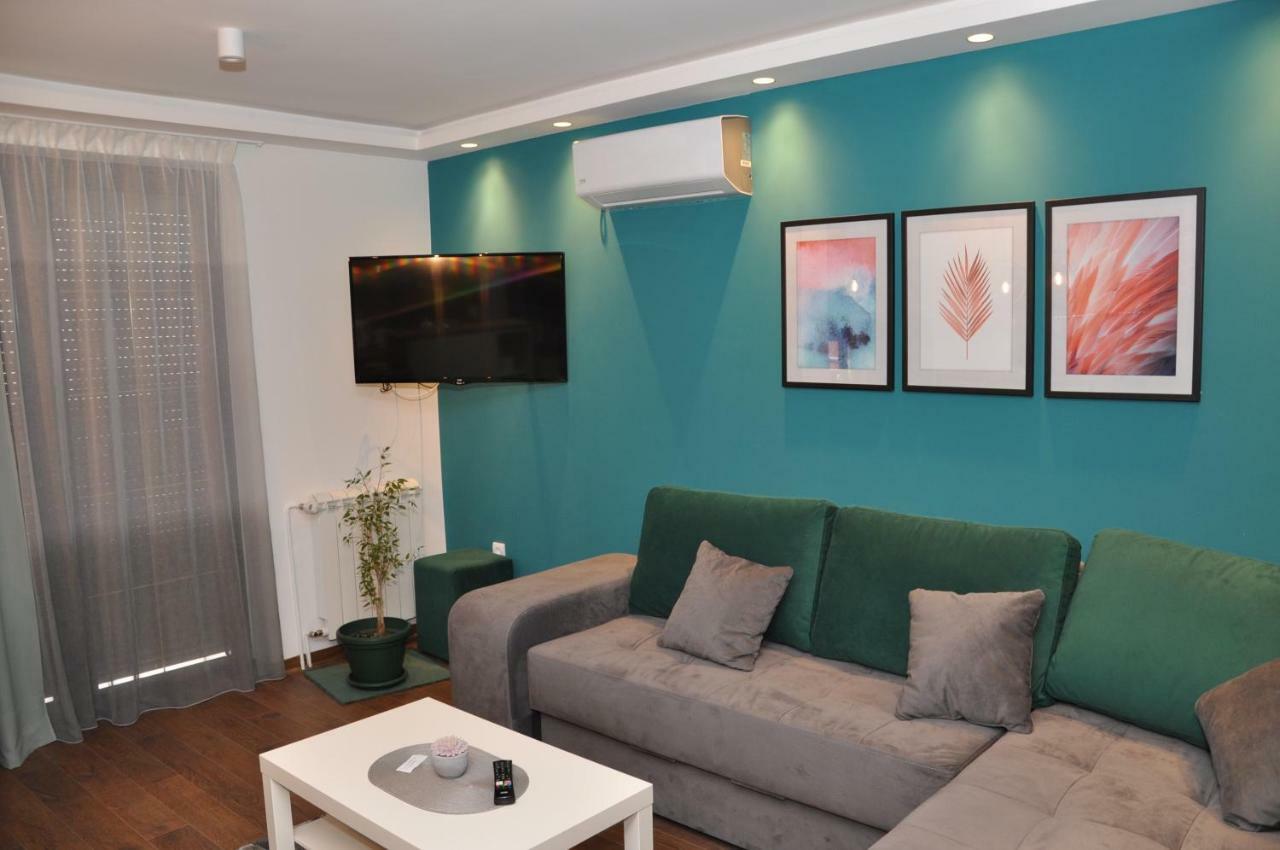 Lux Apartman Čačak מראה חיצוני תמונה