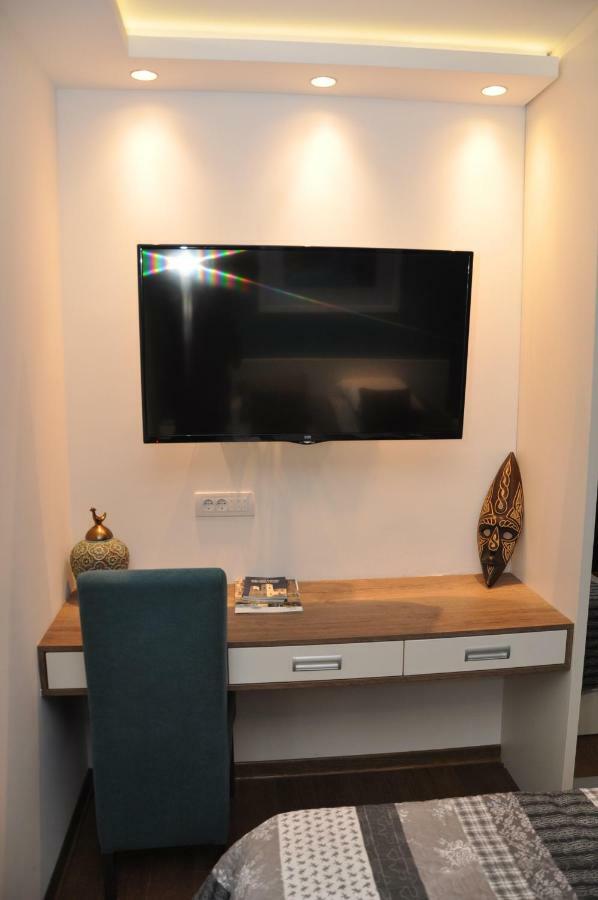 Lux Apartman Čačak מראה חיצוני תמונה
