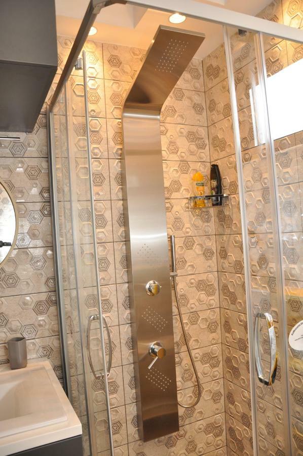Lux Apartman Čačak מראה חיצוני תמונה