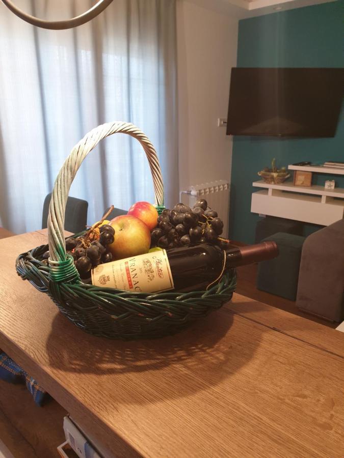 Lux Apartman Čačak מראה חיצוני תמונה